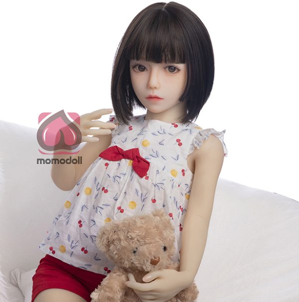 MOMODOLL 132 CM Small Breast Kazuki